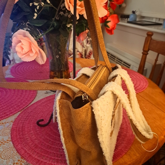 Ugg x Telfar Shearling-Trim Suede Shopper - Picture 5 of 10